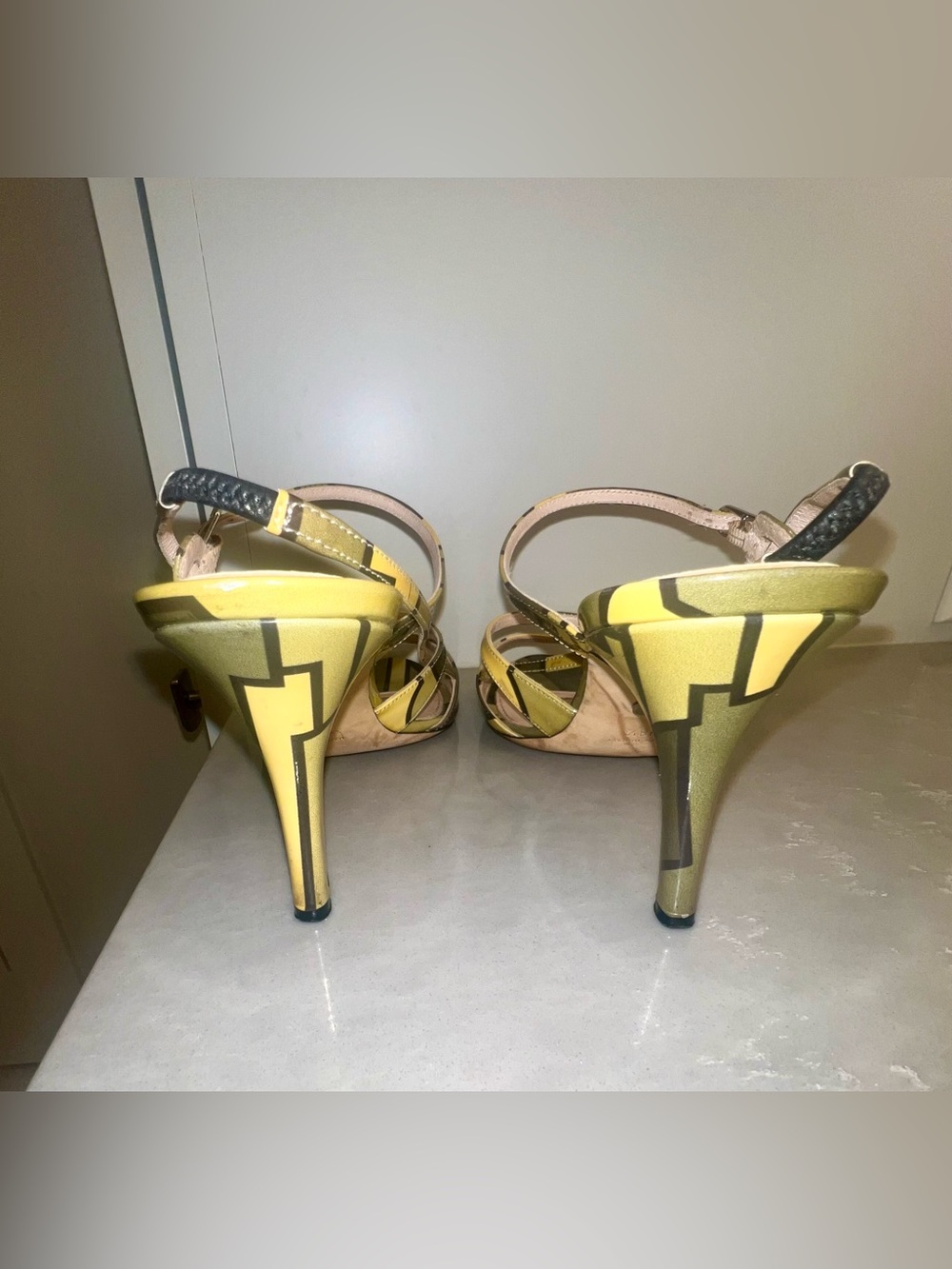 EMILIO PUCCI  Strappy Patent Leather Sandals in Olive & Yellow - Picture 6 of 14
